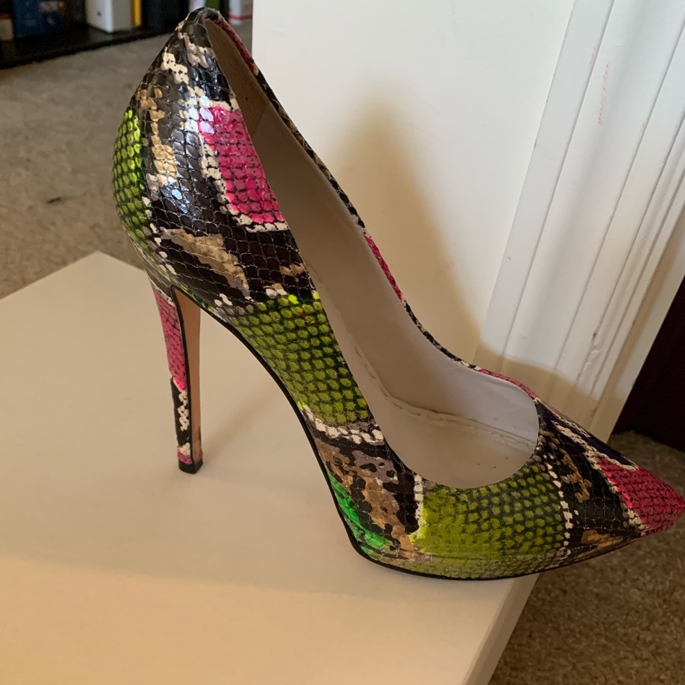 Alice And Olivia Multi Color Snake Print Heels - image 5